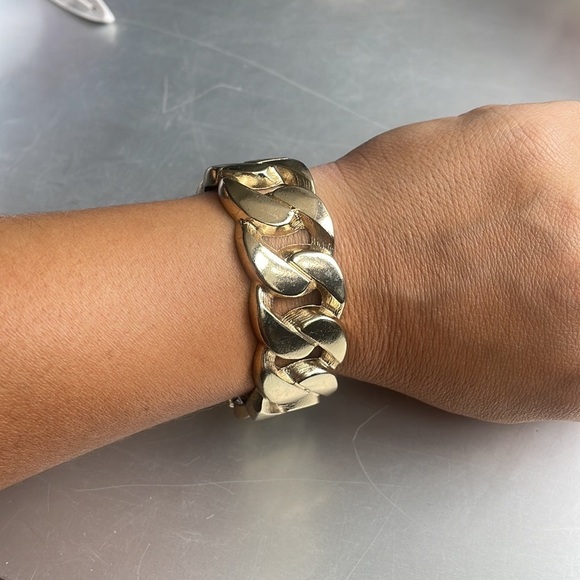 Gold Tone Chain Bracelet - Picture 3 of 3